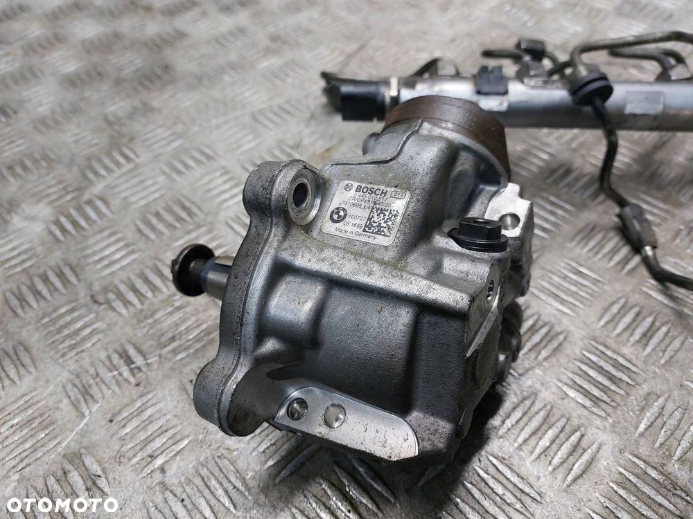 POMPA WTRYSKOWA + WTRYSKIWACZE + LISTWA KOMPLET BMW F10 520d 2.0 D - 5