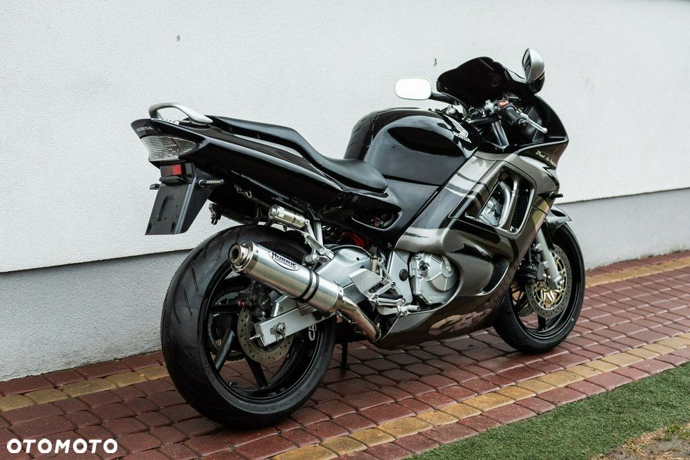 Honda CBR - 5