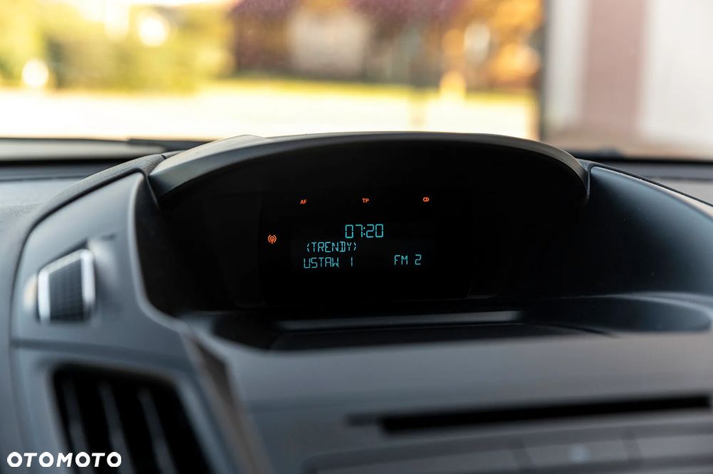 Ford Kuga - 32