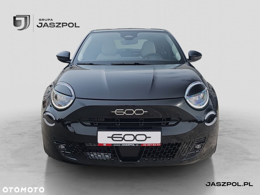 Fiat 600 1.2 Turbo Icon eDCT - 2