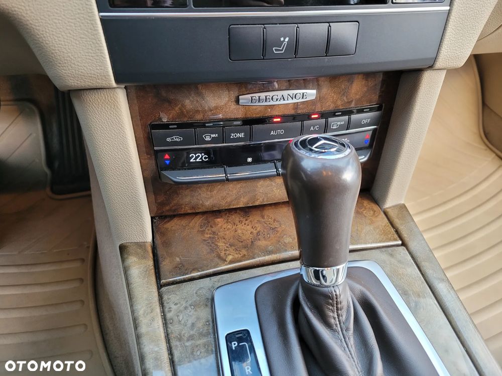 Mercedes-Benz Klasa E - 26