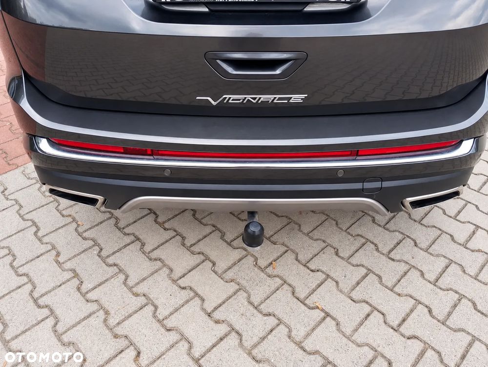 Ford Edge - 8