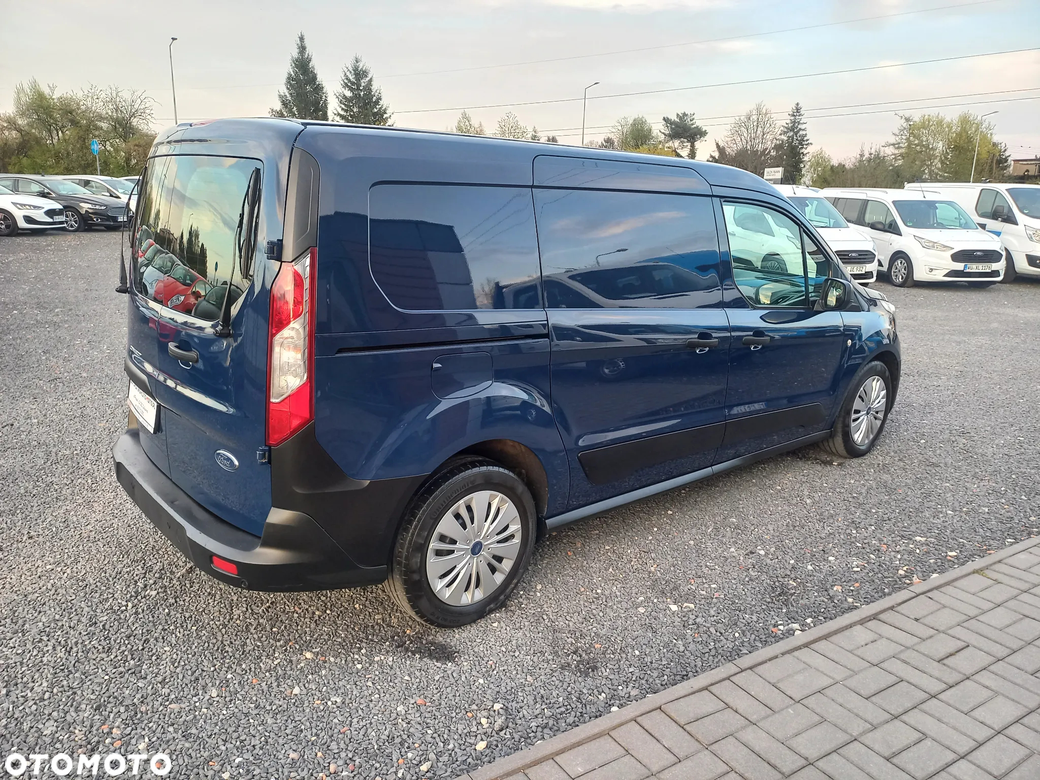 Ford Transit Connect - 9