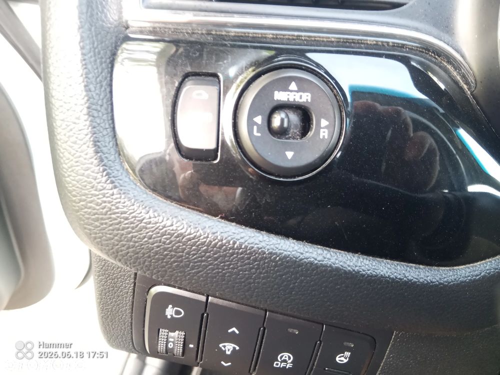 Kia Ceed 1.6 CRDi 136 ISG Vision - 13