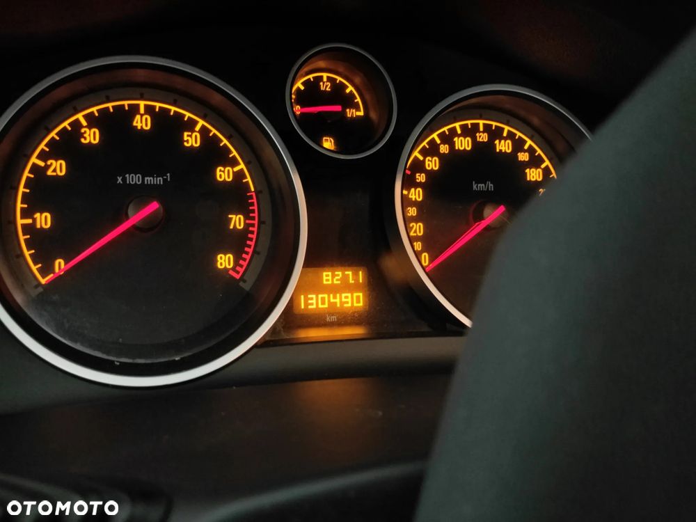Opel Astra 1.6 - 24