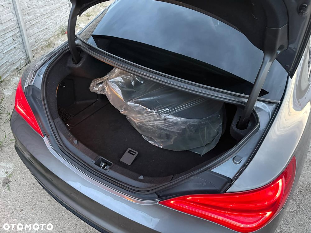 Mercedes-Benz CLA 220 d 7G-DCT AMG Line - 21