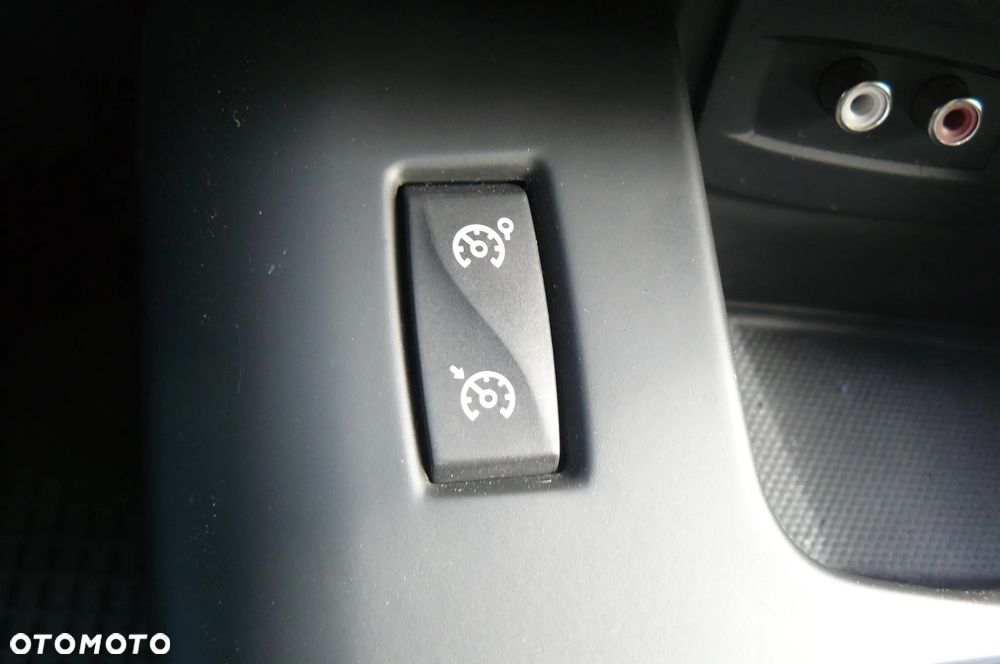 Renault Grand Scenic - 28