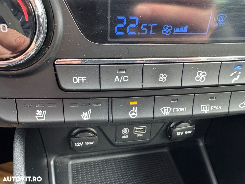 Hyundai Tucson blue 1.7 CRDi 2WD DCT Premium - 35