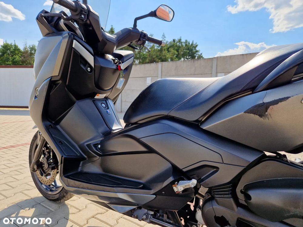 Yamaha X-max - 23