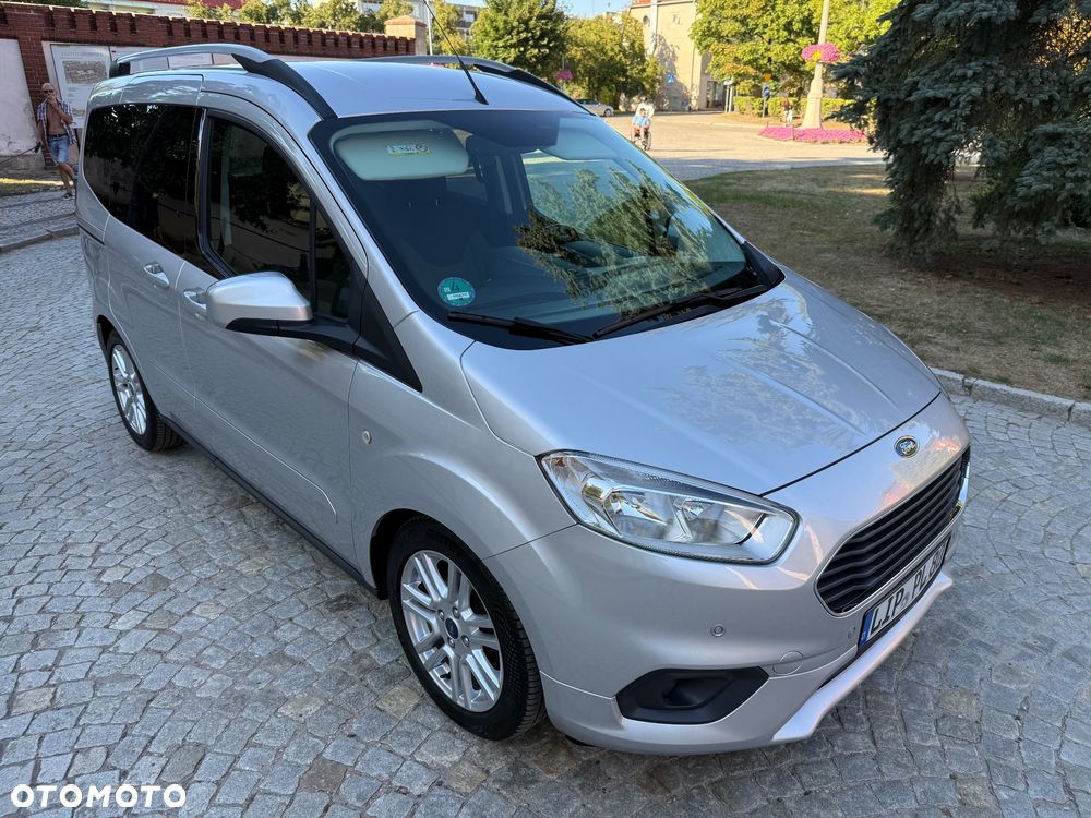 Ford Tourneo Courier 1.5 TDCi S&S Titanium - 9