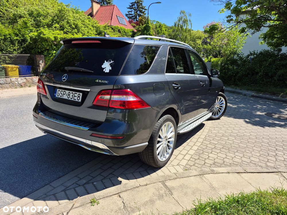 Mercedes-Benz ML 350 BlueEff 4-Matic - 2