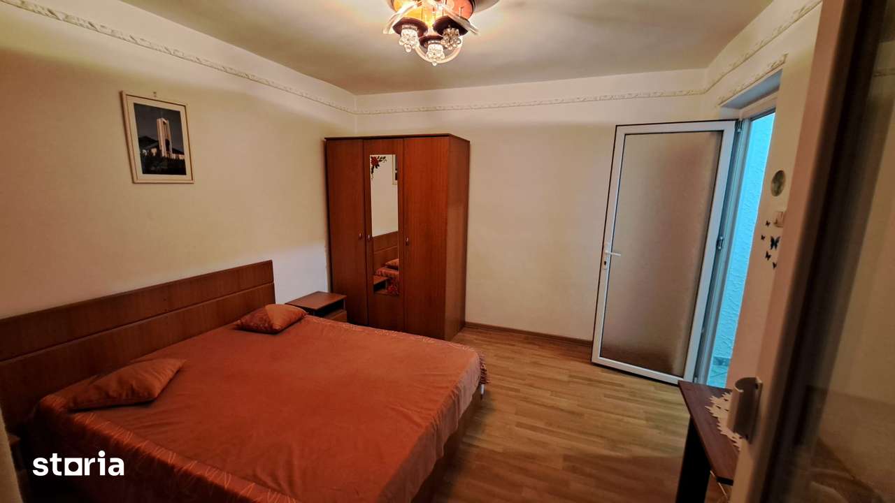 Apartament 3 camere, 2 bai, decomandat, B-dul Bucuresti — fotografia 3