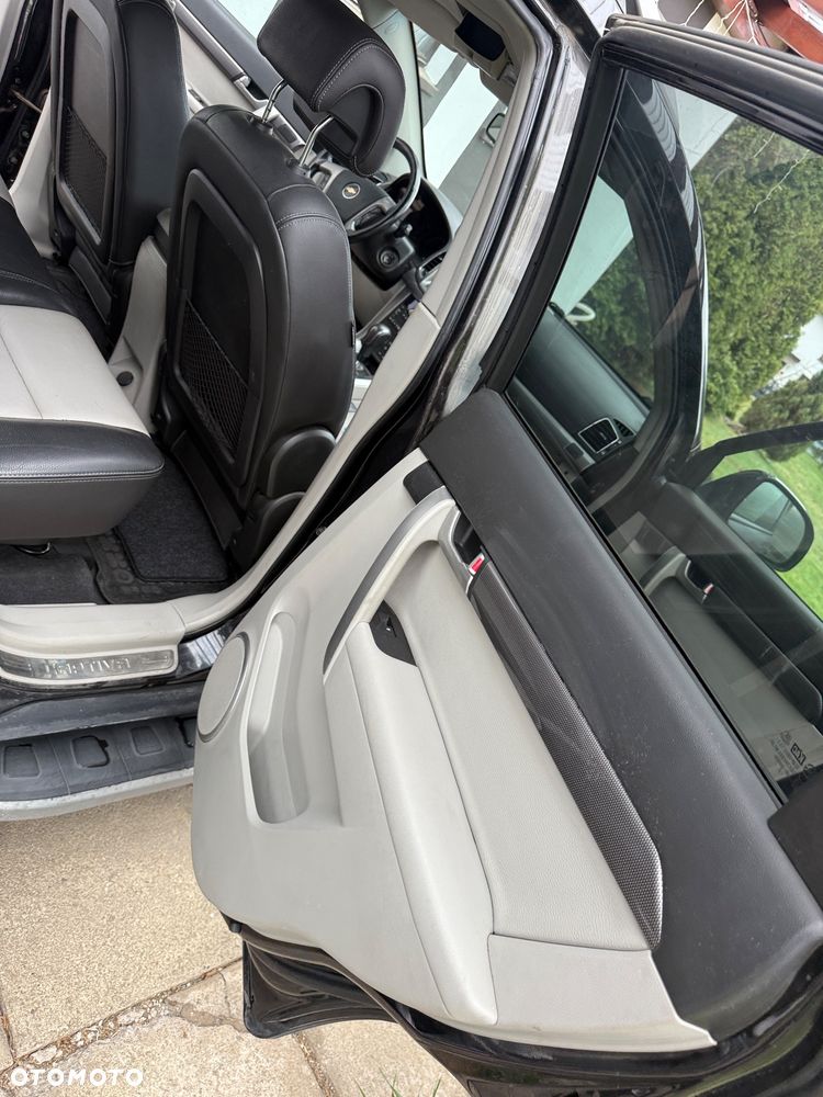 Chevrolet Captiva 2.2 D LTZ - 13