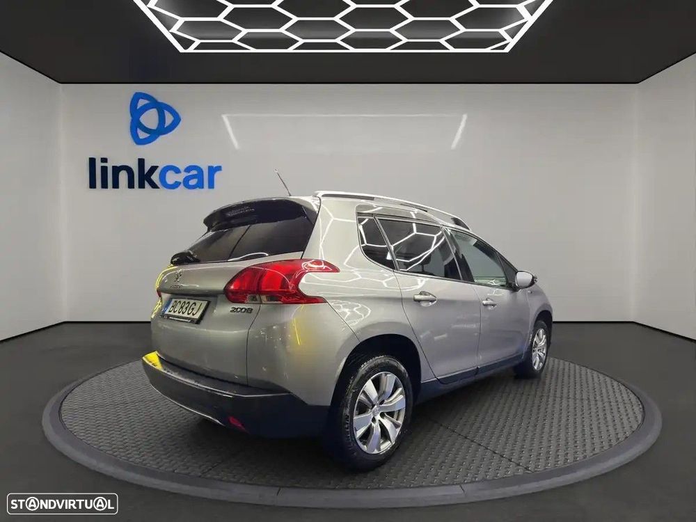 Peugeot 2008 1.6 BlueHDi Style - 3