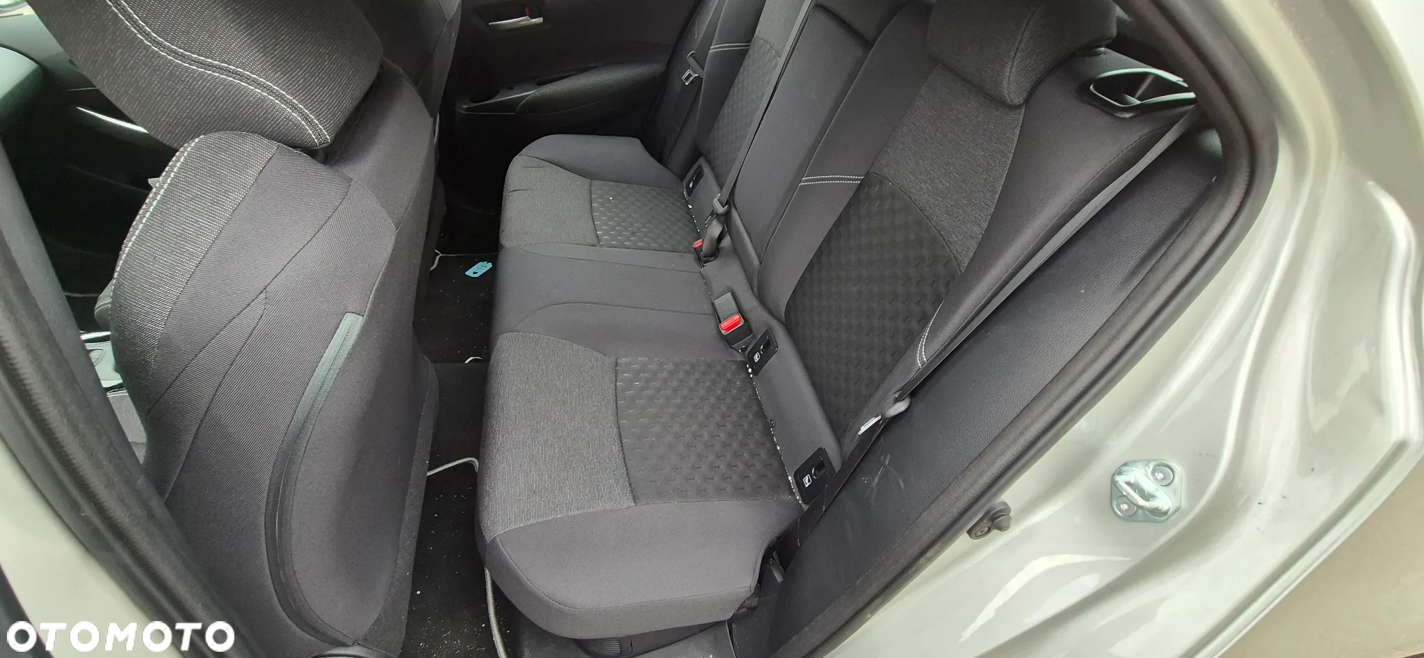 Toyota Corolla 1.8 Hybrid Active - 21