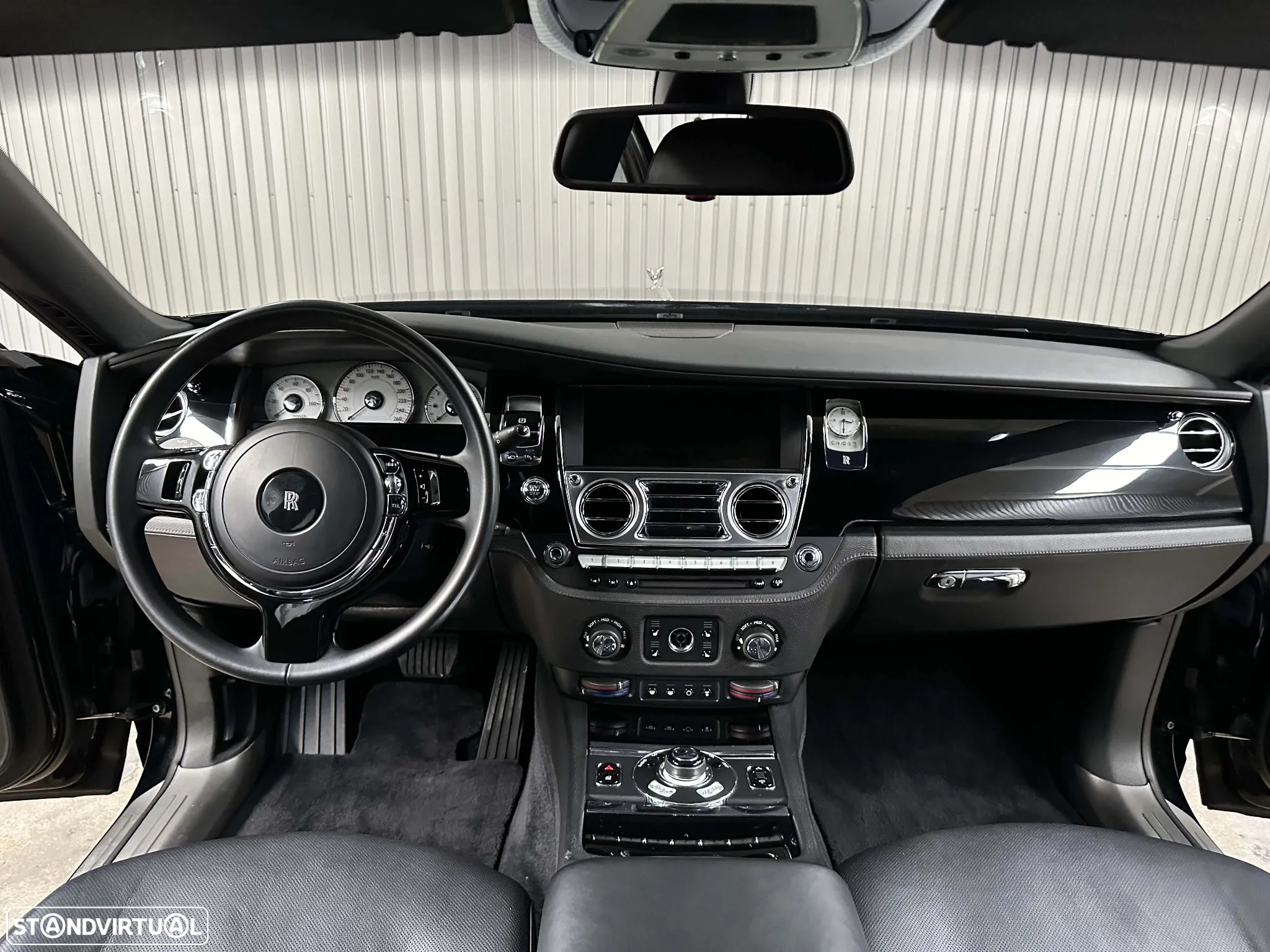 Rolls Royce Ghost - 32
