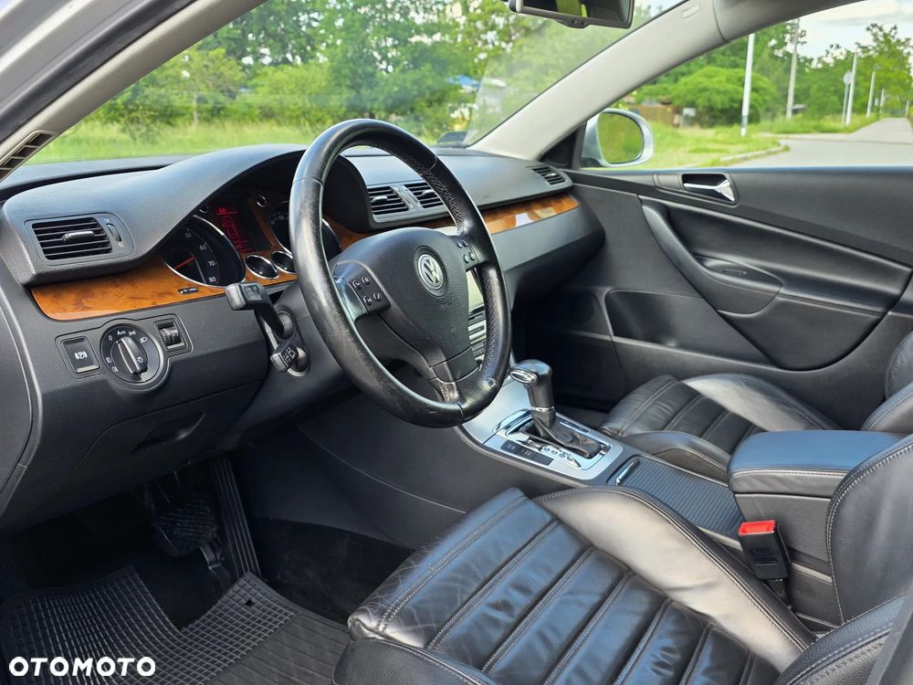 Volkswagen Passat 2.0 TSI Automatik Highline - 9