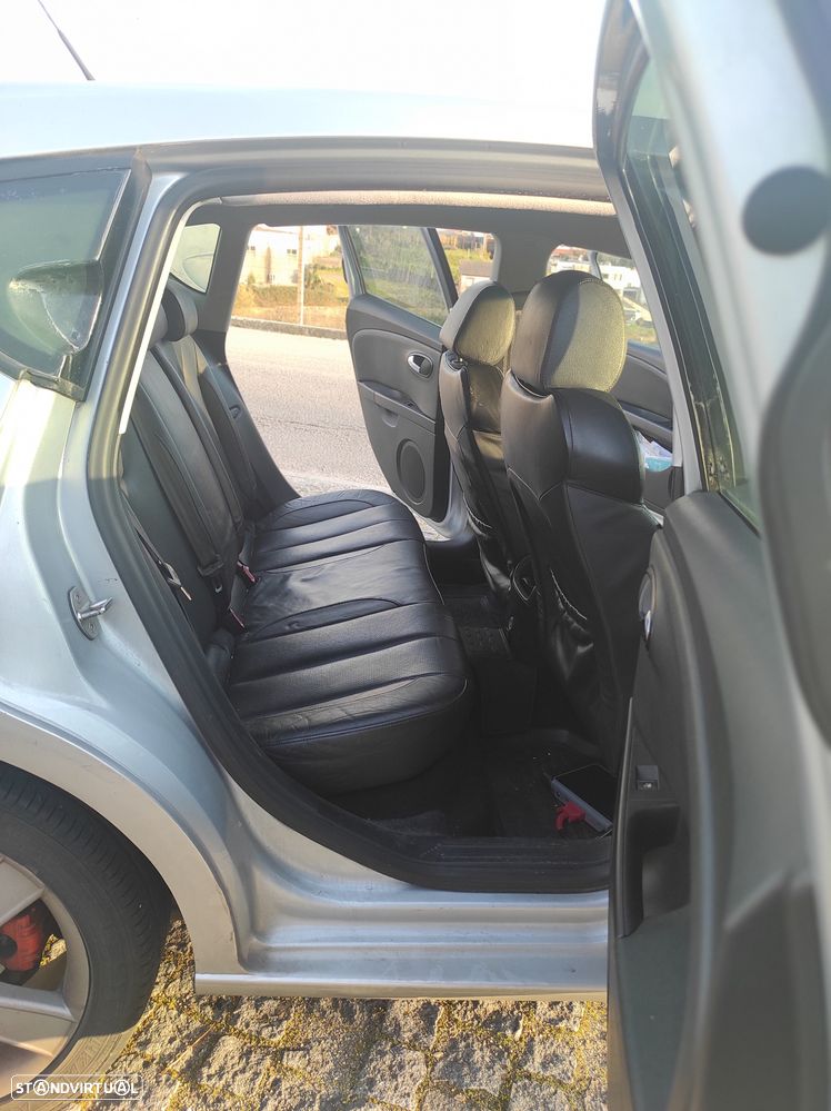 SEAT Leon 2.0 TDI Sport Up - 4