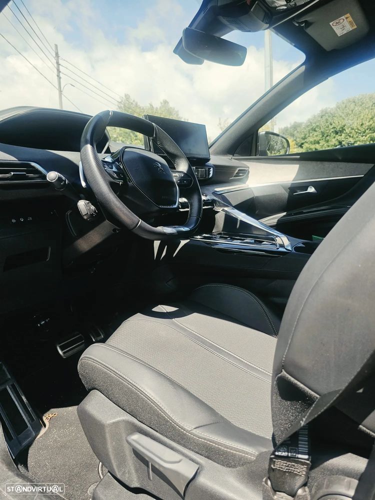 Peugeot 5008 1.5 BlueHDi Allure Pack EAT8 - 17
