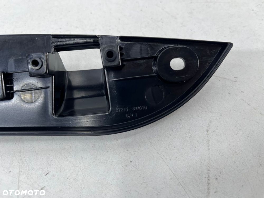 Listwa Kia Sportage 3 III 10-15r. blenda nakładka klapy bagażnika na kamerę 87311-3w010 - 9