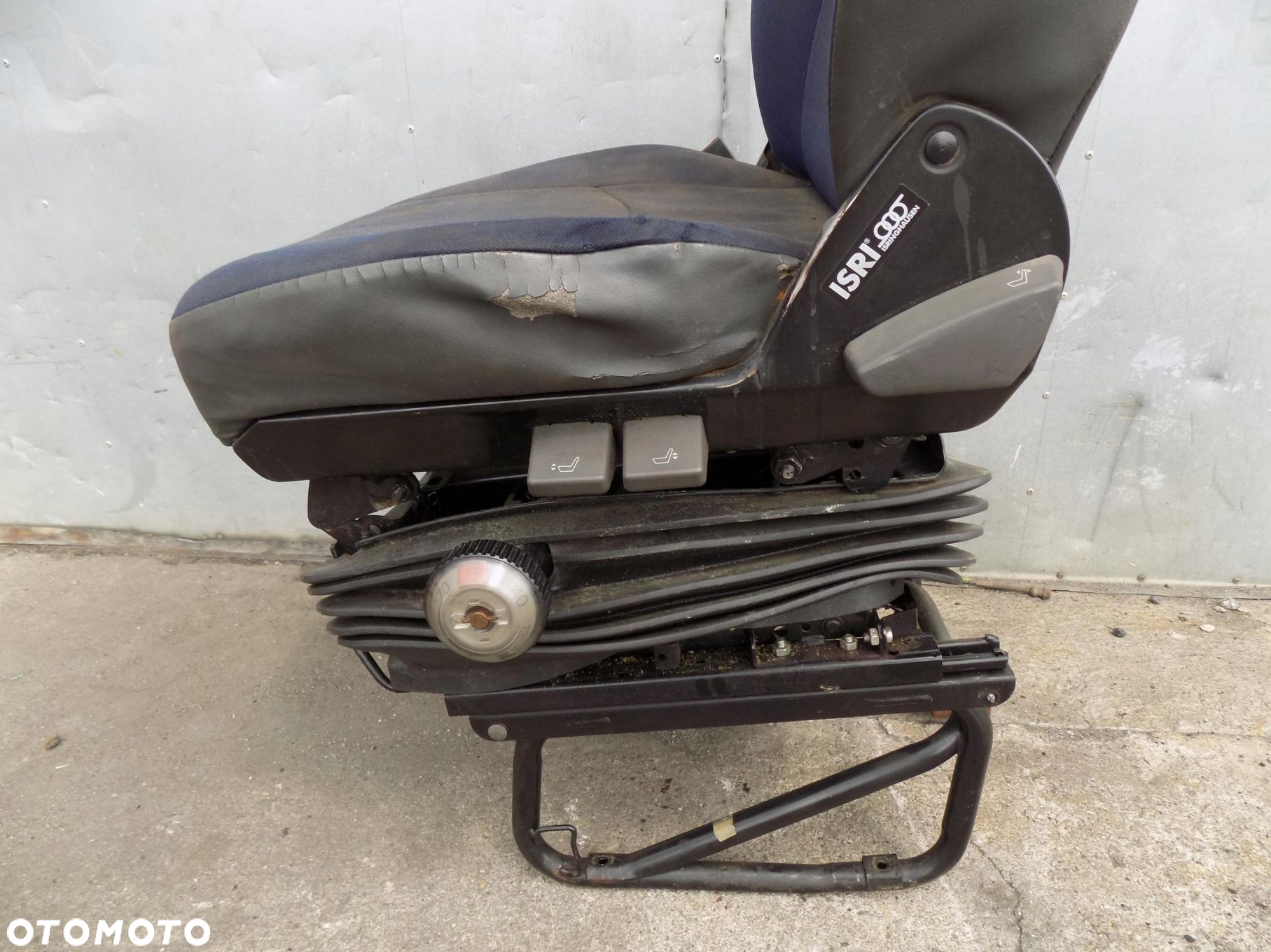 Fotel Regulowany Kierowcy Isri Iveco Daily Iv 06-11 - 3