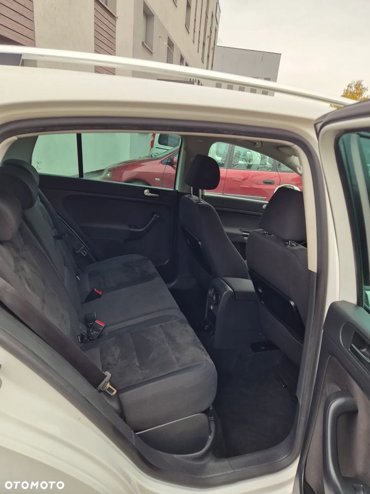 Volkswagen Golf Plus 1.6 TDI DPF Highline - 13