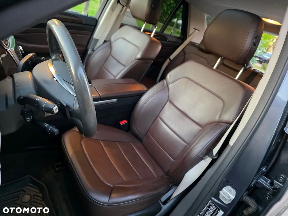 Mercedes-Benz ML 350 BlueTEC 4-Matic - 8