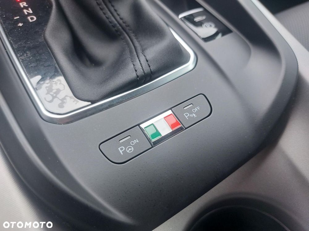 Alfa Romeo Tonale 1.5 T4 GSE mHEV Veloce DCT - 32
