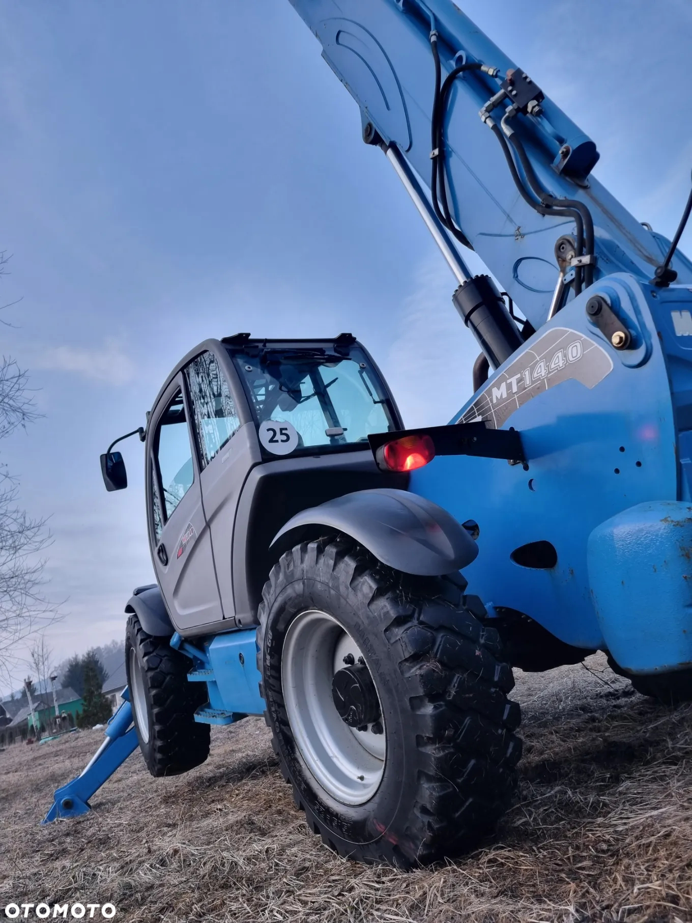 Manitou Ładowarka teleskopowa MT1440 JakNowa 2016r z Norwegii niski przebieg 3121 mtg Oryginał 14 metrów PERKINS SILNIK - 12
