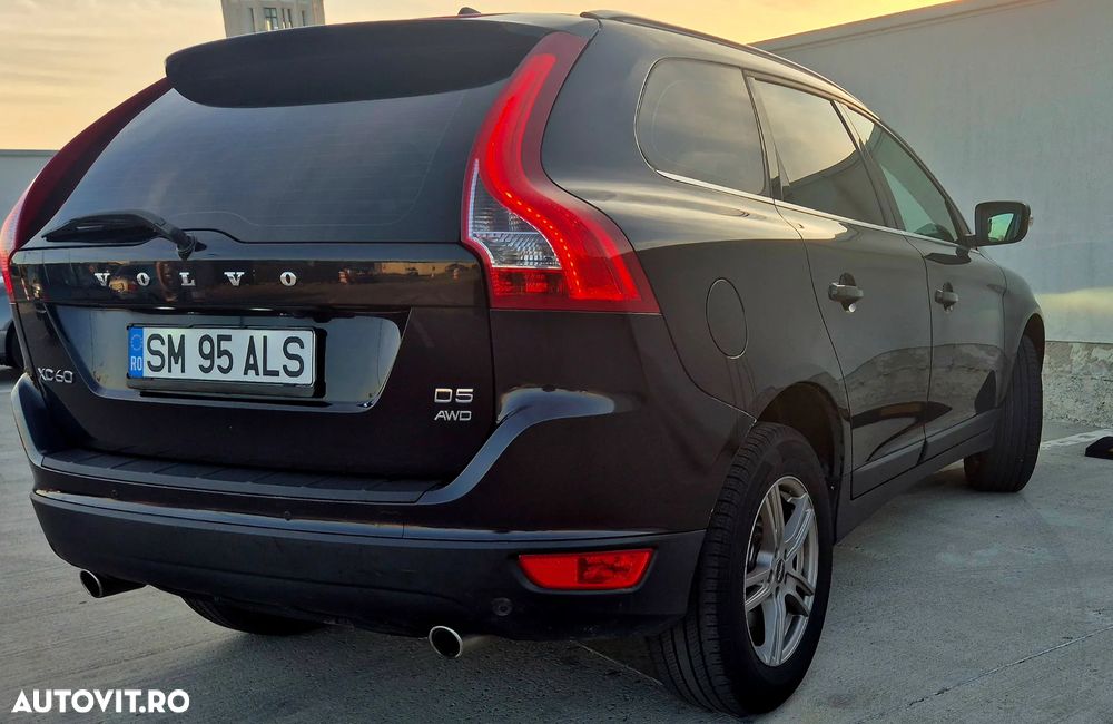 Volvo XC 60 D5 AWD Summum - 3