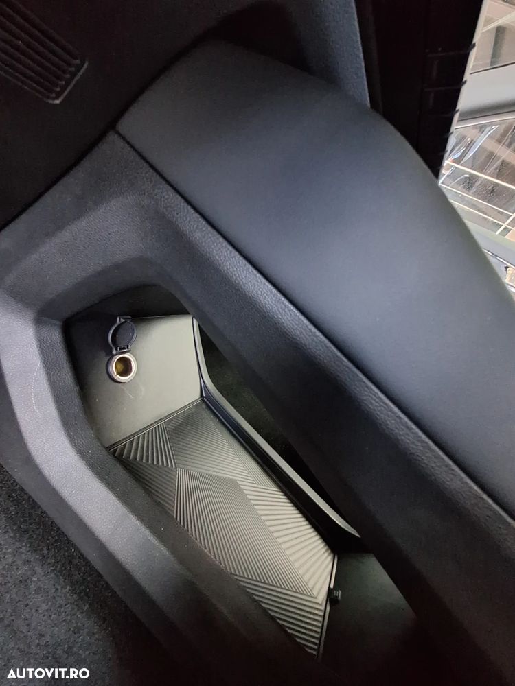 Geely Coolray - 26