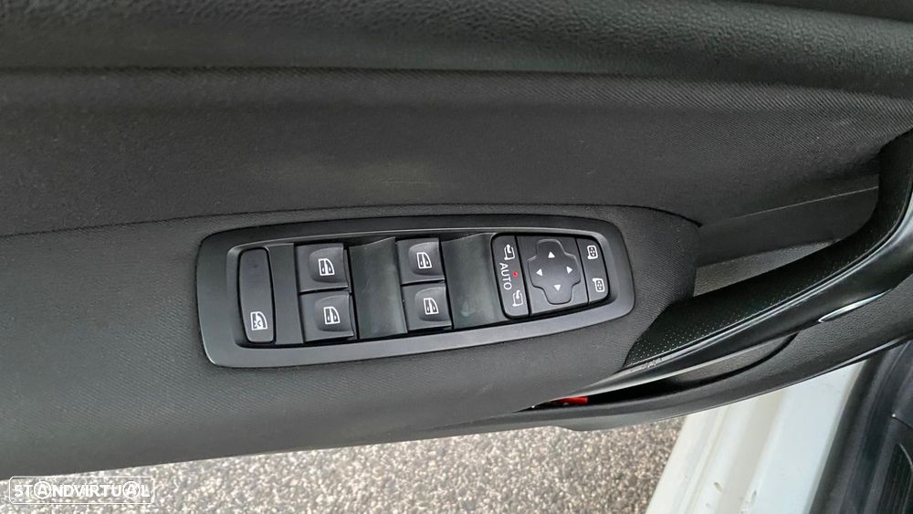 Renault Mégane 1.5 Blue dCi Techno EDC - 12
