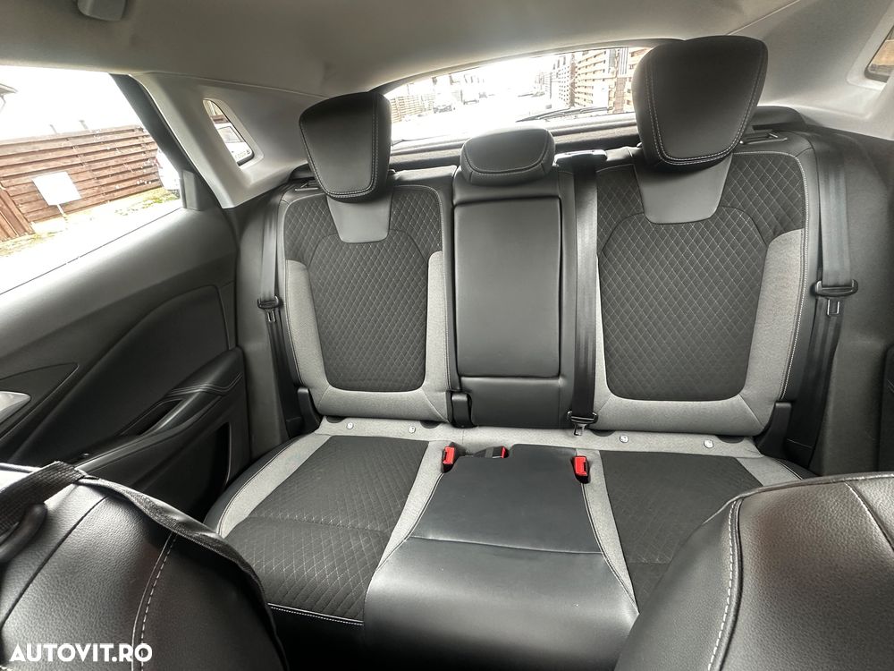 Opel Grandland X Plug-in-Hybrid4 1.6 DI Start/Stop Aut Ultimate - 9