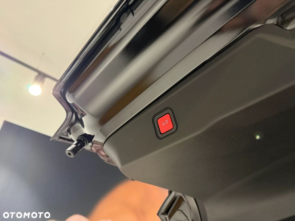 Jeep Avenger 1.2 T3 mHEV The North Face 4xe eDCT6 - 21