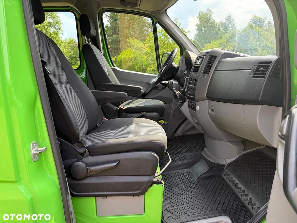 Mercedes-Benz Sprinter - 8