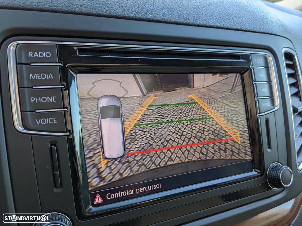 VW Sharan 2.0 TDI Highline DSG - 29