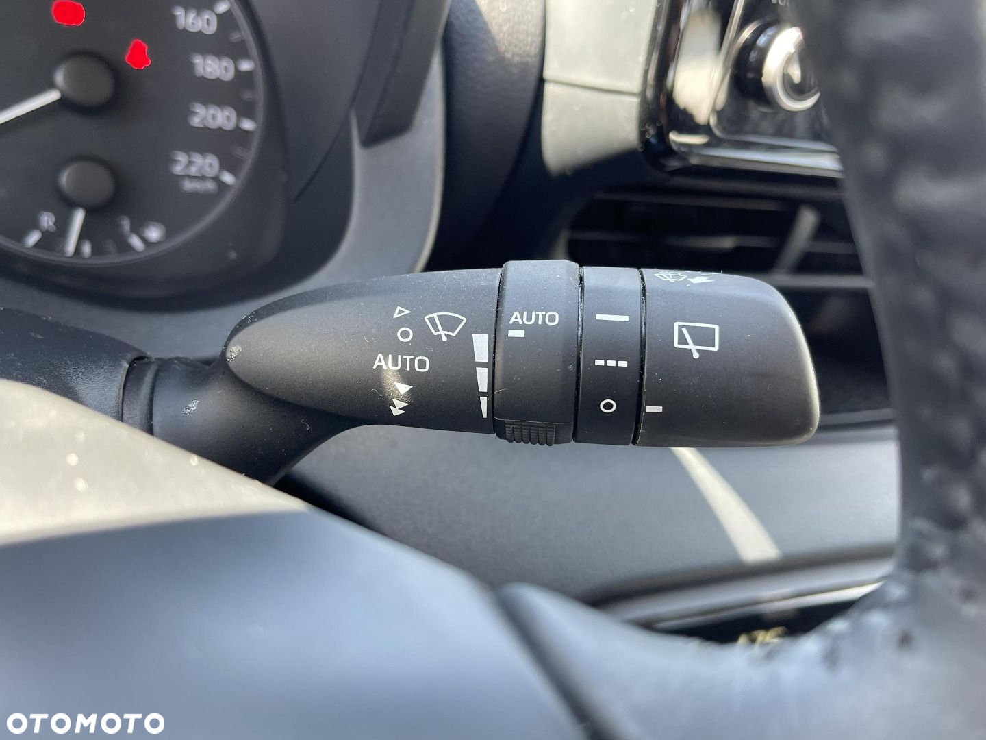 Toyota Yaris - 15