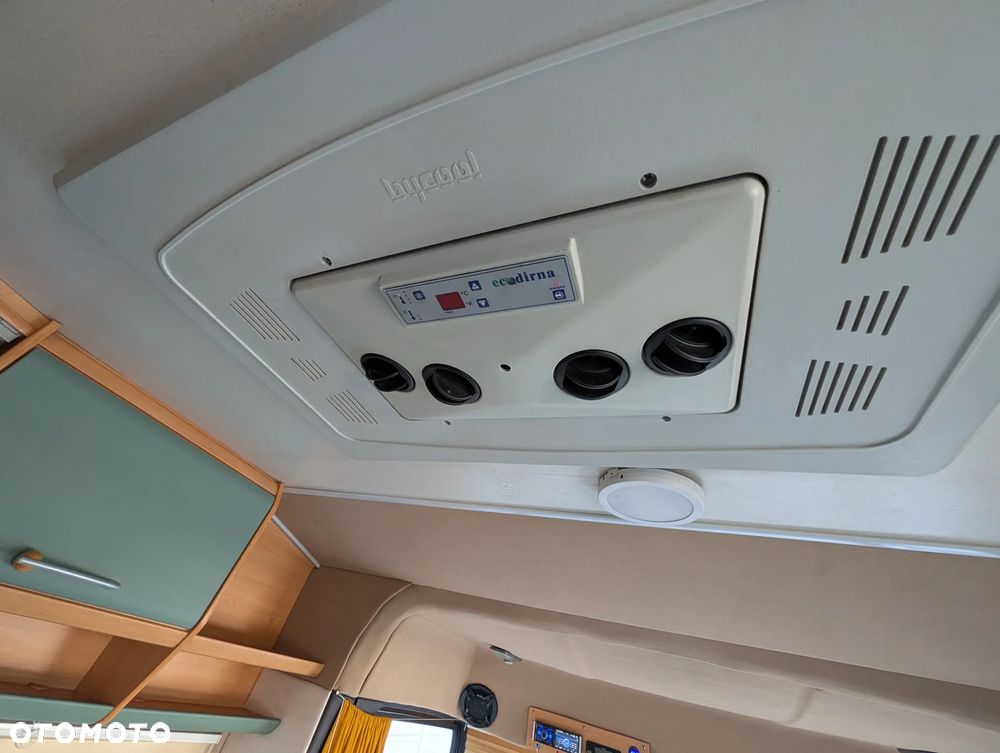 Mercedes-Benz VARIO 512D - 17