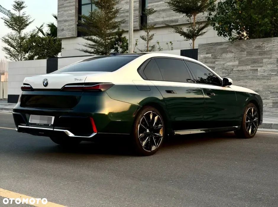 BMW Seria 7 740Li xDrive sport - 5