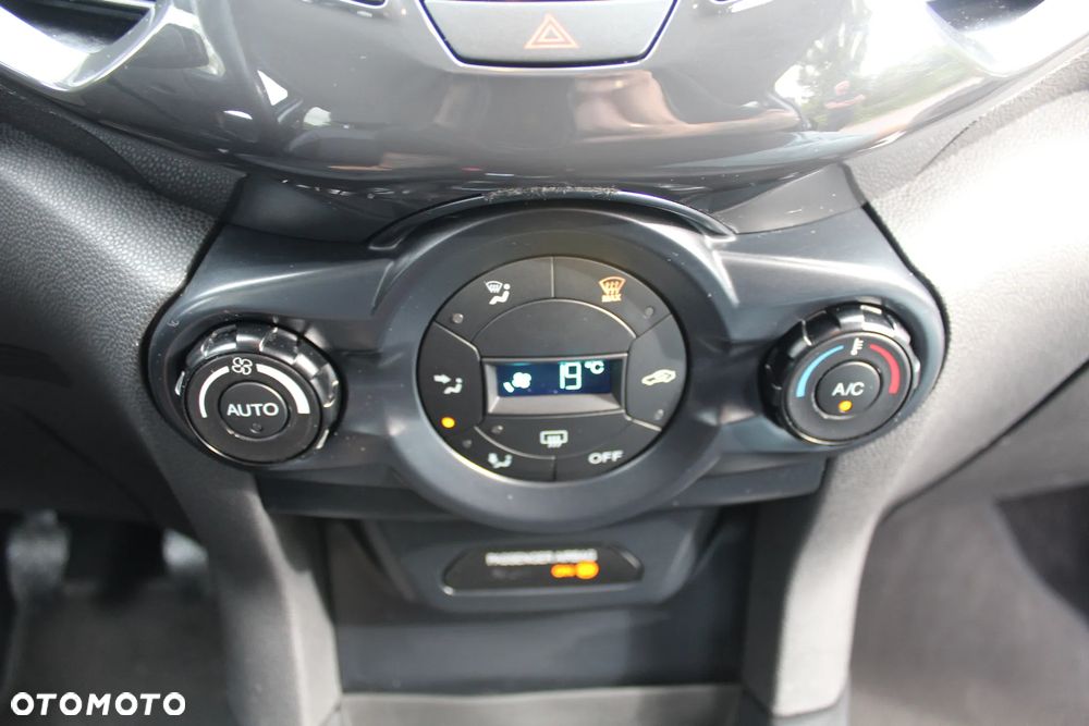 Ford EcoSport 1.0 EcoBoost TITANIUM - 26