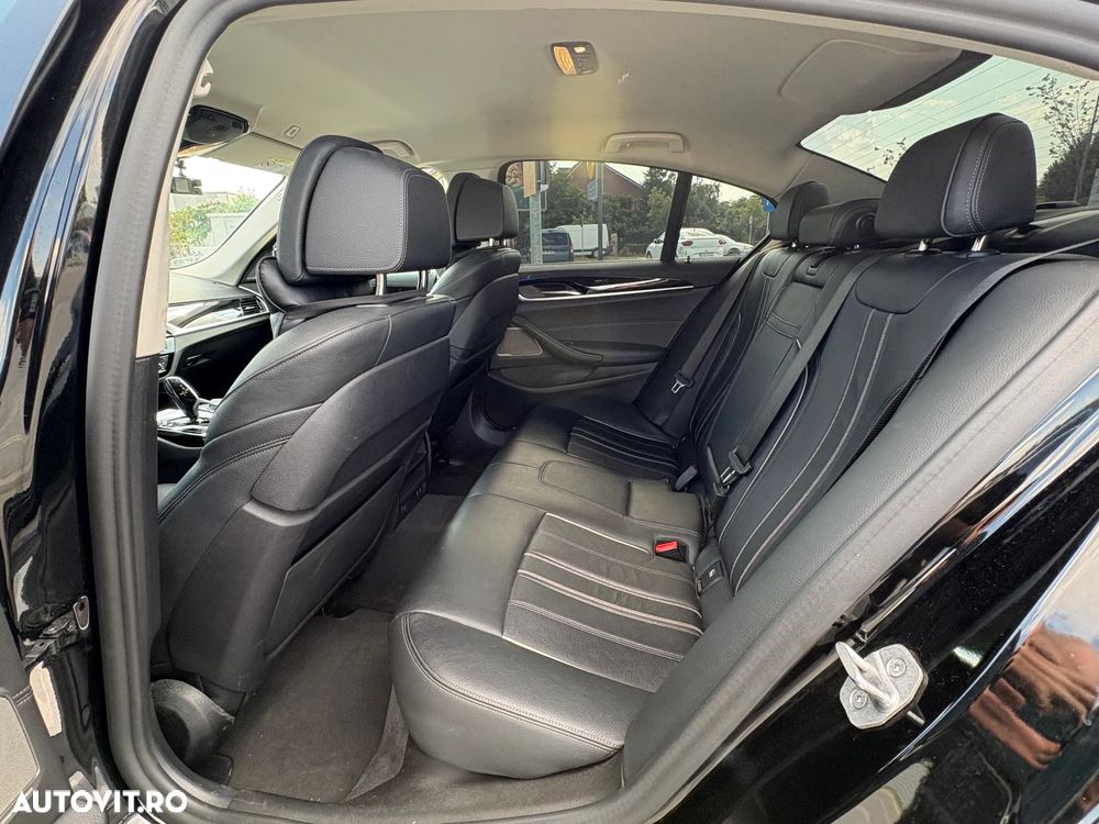 BMW Seria 5 520i AT MHEV - 18
