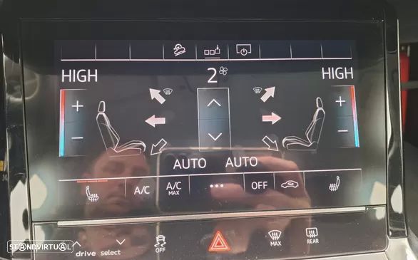 Audi e-tron 55 quattro - 12