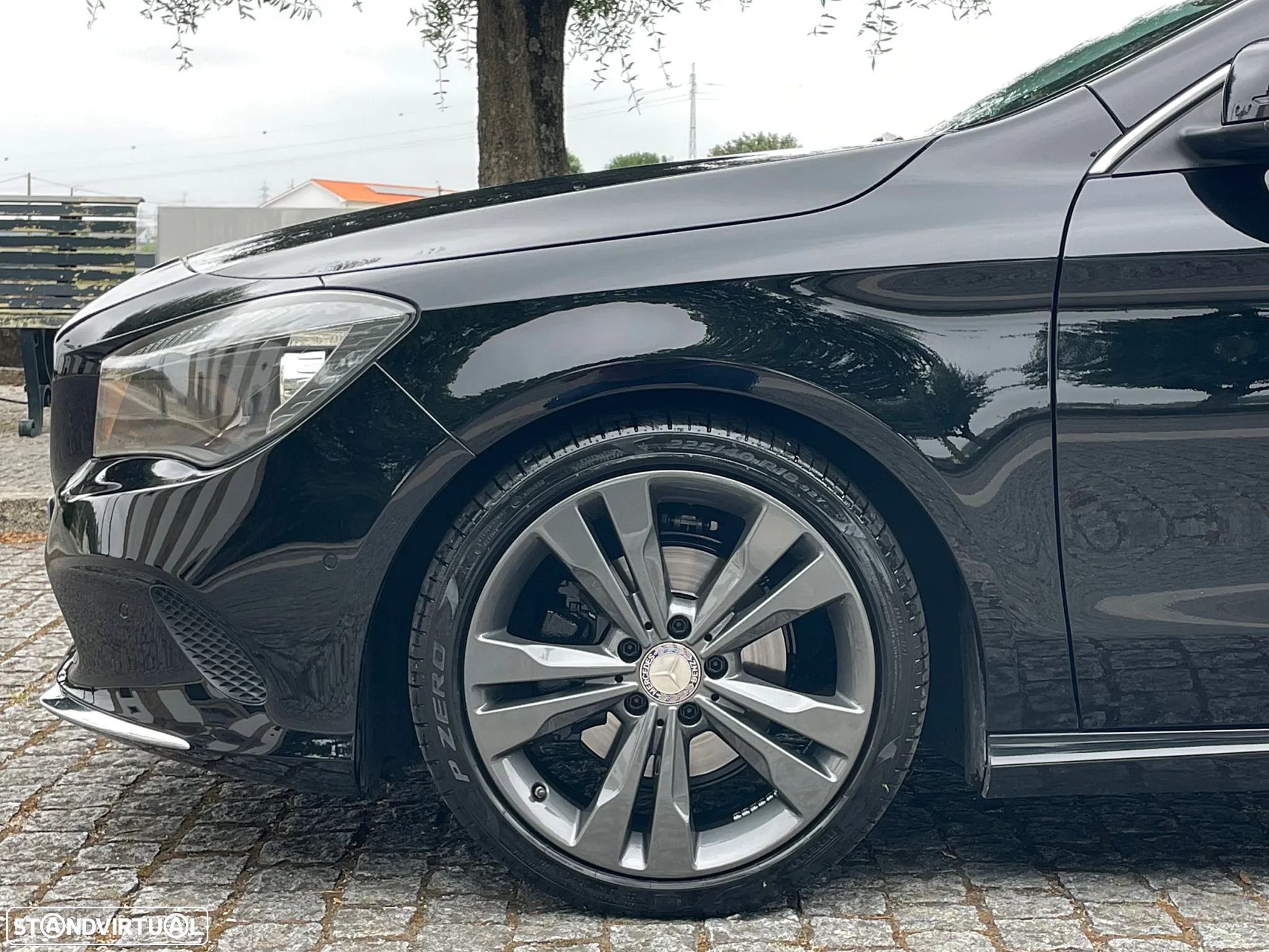 Mercedes-Benz CLA 180 d Shooting Brake Urban Aut. - 13