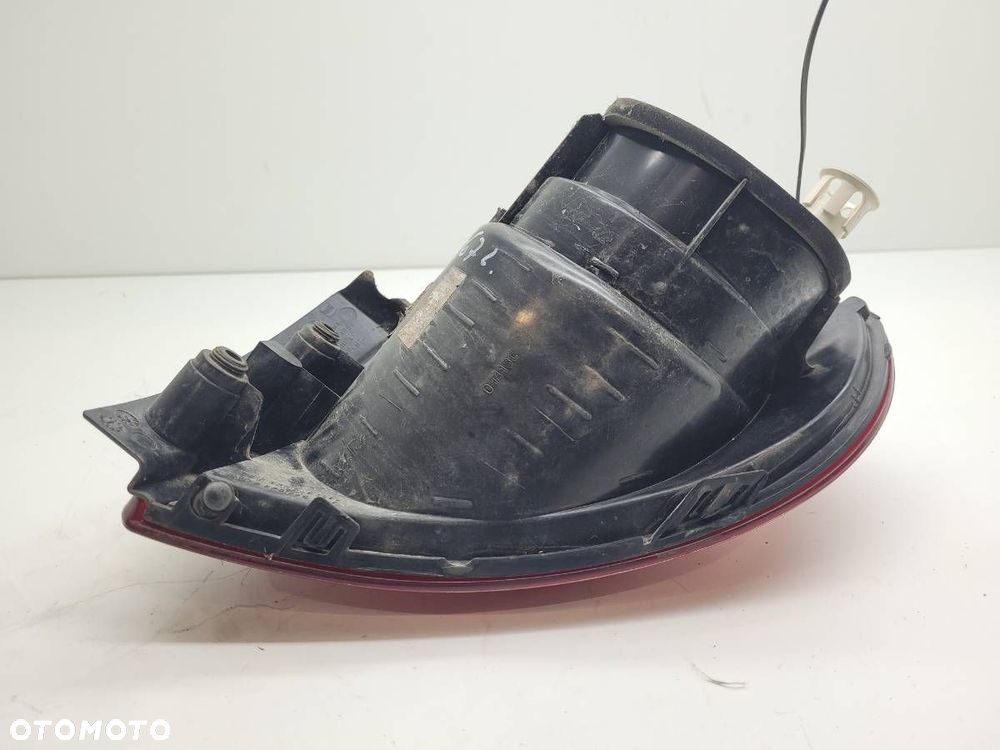 LAMPA TYŁ TYLNA LEWA W BŁOTNIK SEAT ALTEA LIFT EU 5P0945111F 5P0945095J - 6