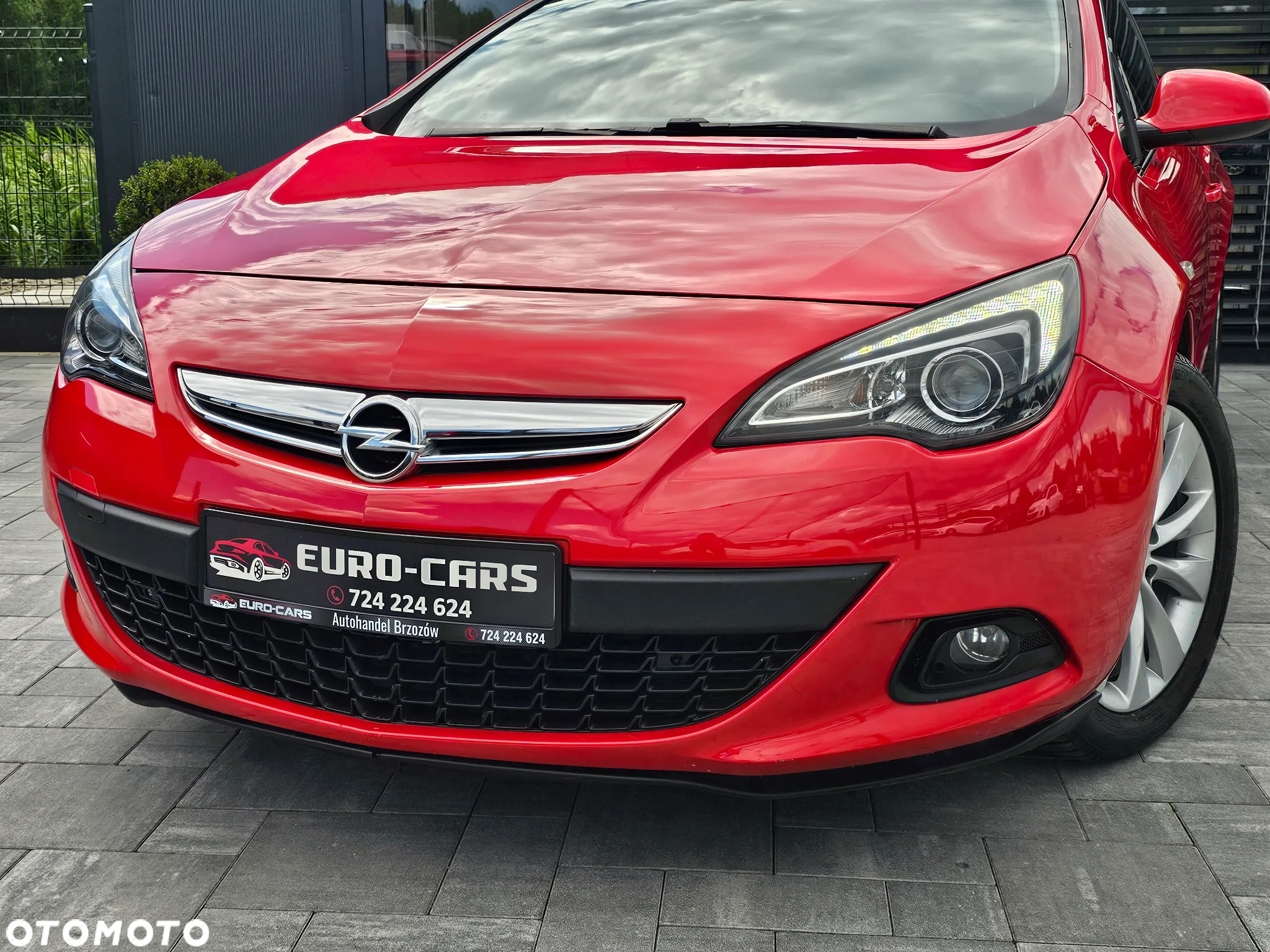 Opel Astra IV GTC 1.6 T Active - 13