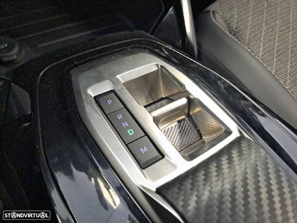 Peugeot 2008 1.2 Hybrid Allure e-DCS6 - 21