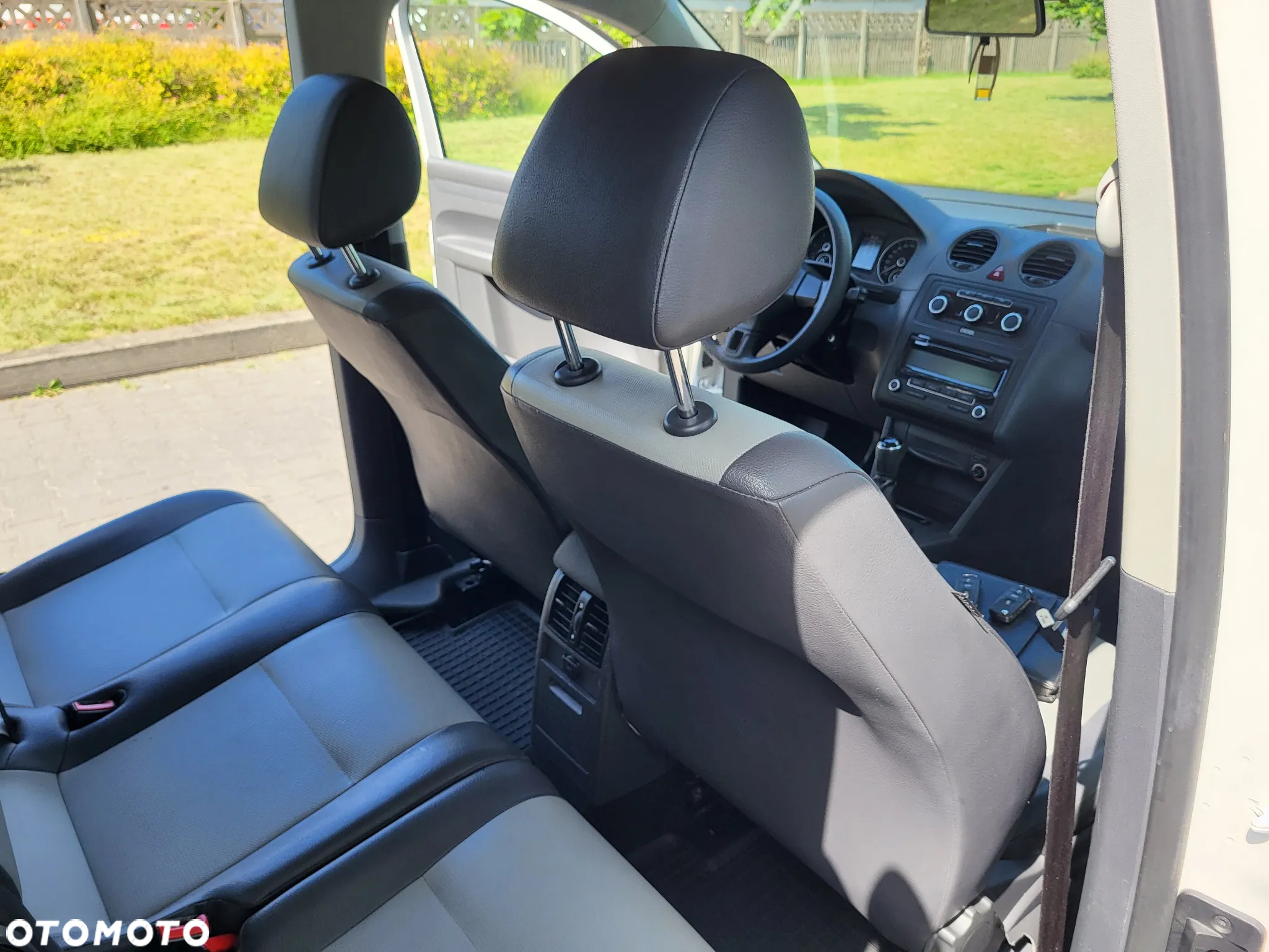 Volkswagen Caddy Maxi 1.6 TDI Trendline Mixt - 24