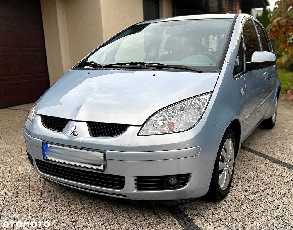 Mitsubishi Colt - 3