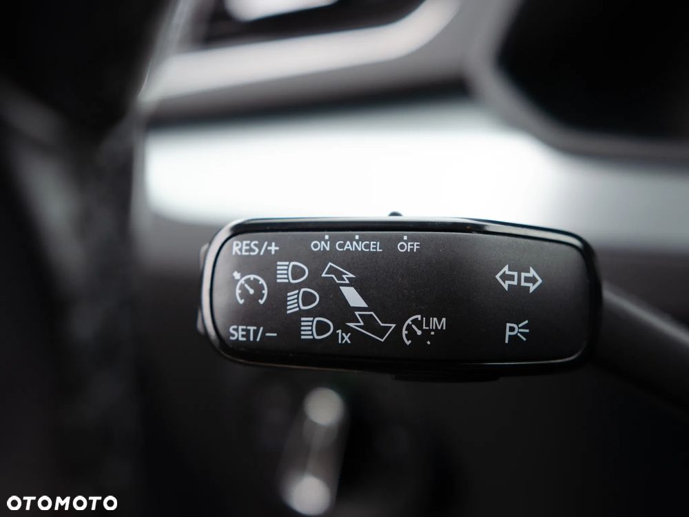 Skoda Superb 2.0 TDI Ambition - 35