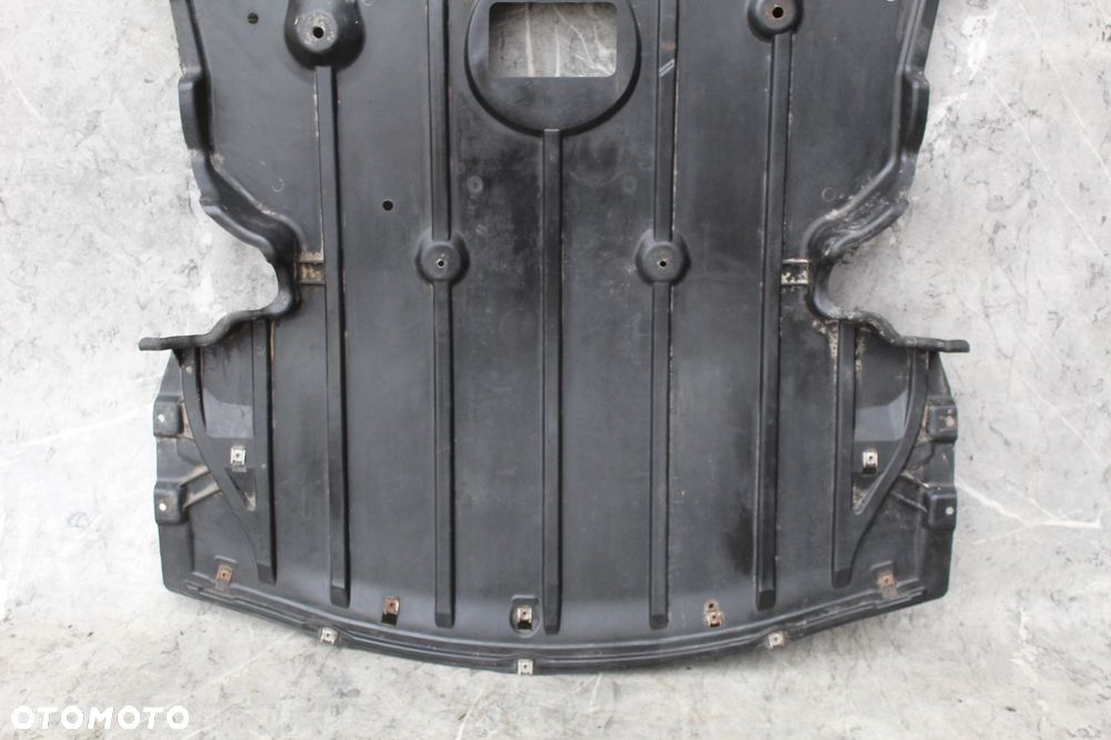OSŁONA POD SILNIK DOLNA BMW E90 E91 E92 LIFT LCI - 8